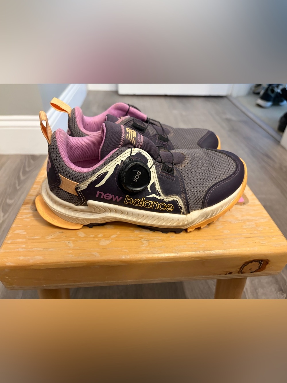 Girl's New Balance DynaSoft Trail Magic BOA Sneakers- Size 13.5- Pre-owned